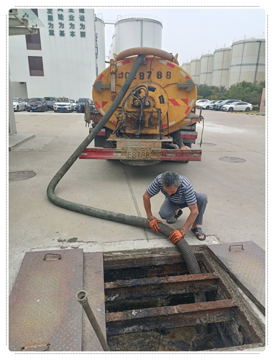 马尾隔油池清掏