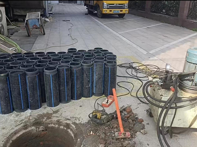 马尾PE置换管厂家 DN315置换管 非开挖管短管置换